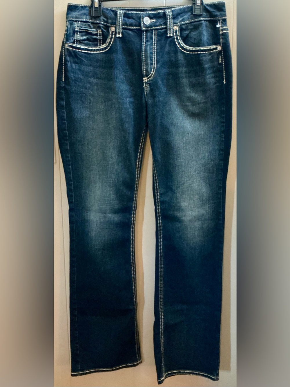 Silver Jeans Women's Straight Leg Dark Wash Jeans with White Contrast Stitching